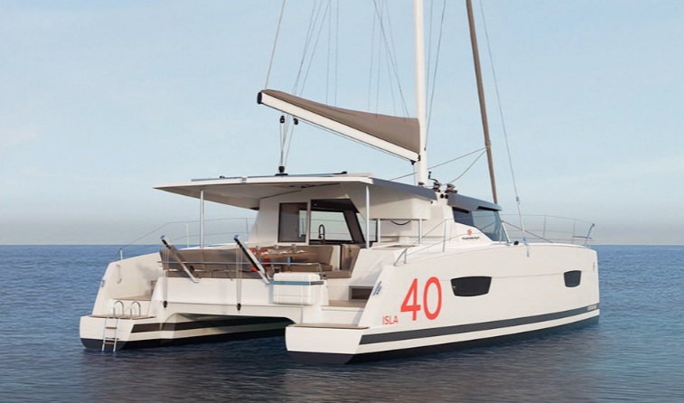 isla40 Fountaine Pajot