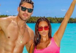 Kim Kardashian in an extreme pink bikini jumped on a half-naked handsome man