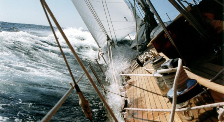 TOP 5 best films about the sea and yachts