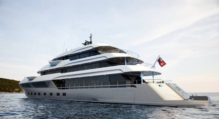 Самая большая в мире композитная яхта Majesty 175 спущена на воду
