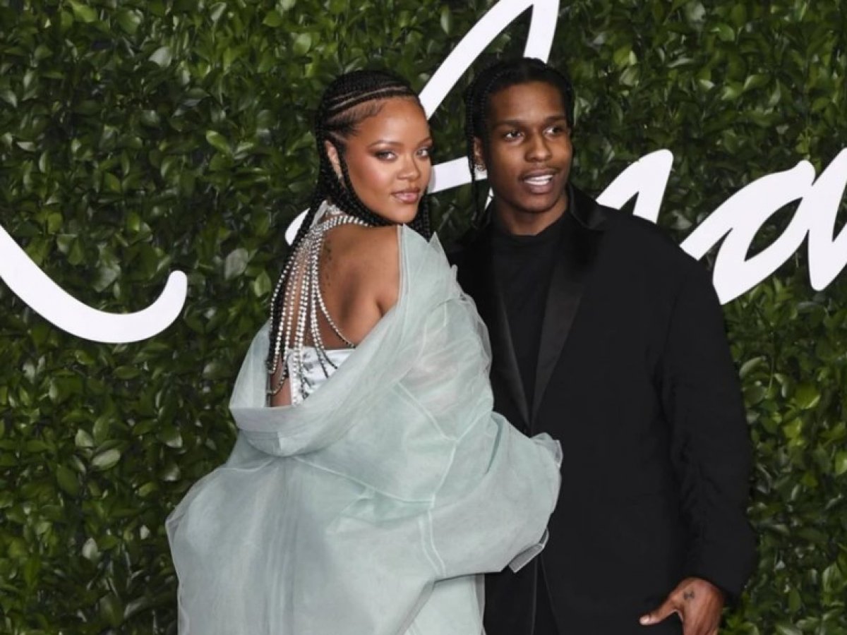 Rihanna and ASAP Rocky spent Christmas on a luxury yacht in Barbados -  Flotilia