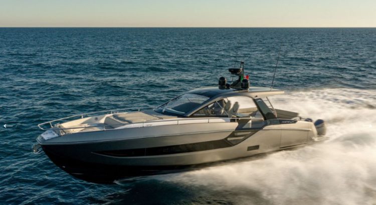 Azimut представила новую моторную лодку Verve 47