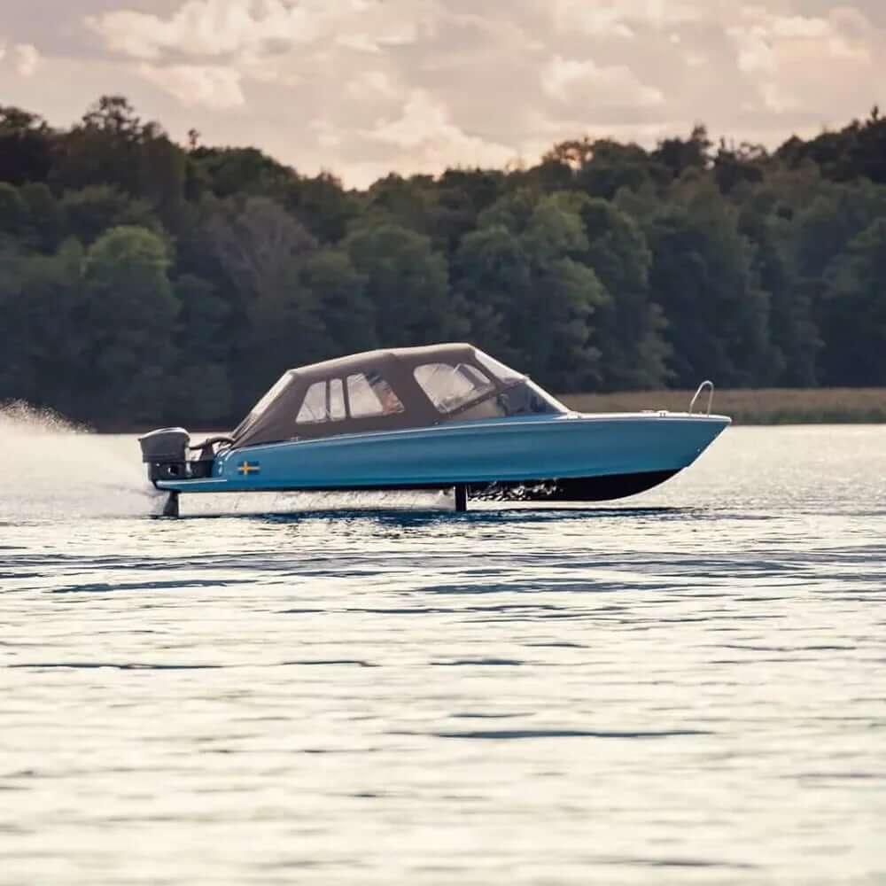 Swedish flying boat to save Venice canals