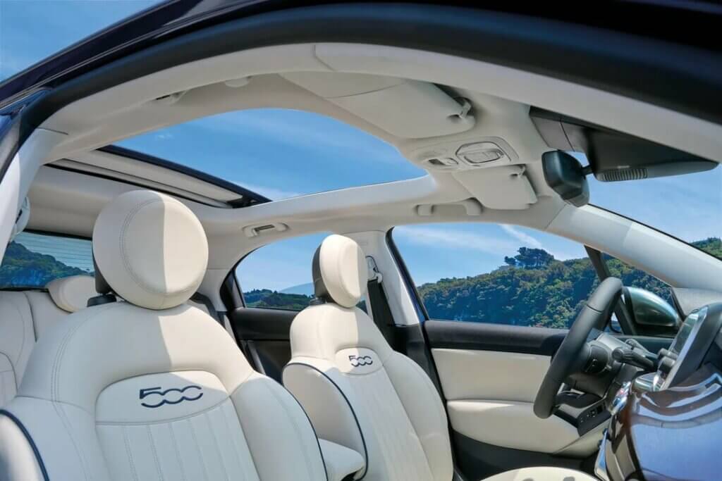 Fiat 500X Yachting - "yacht" version of the popular crossover