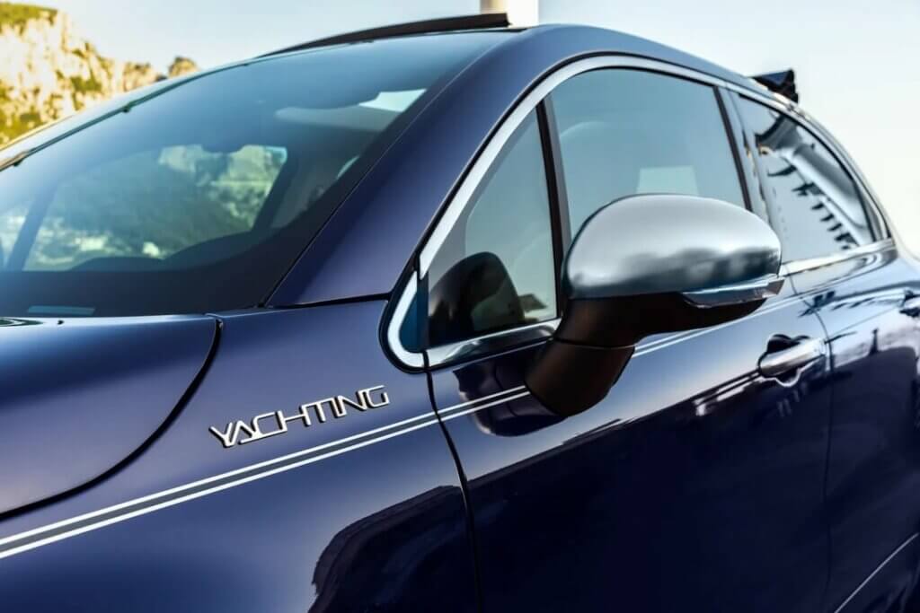 Fiat 500X Yachting - "yacht" version of the popular crossover