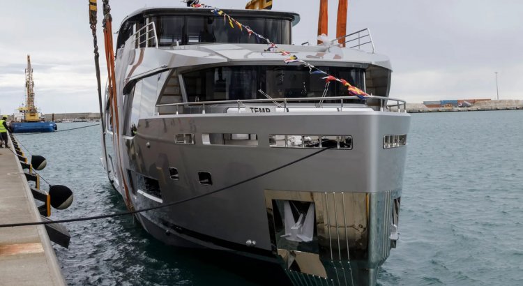 Maiora Yachts спускает на воду второй корпус Maiora 35 Exuma